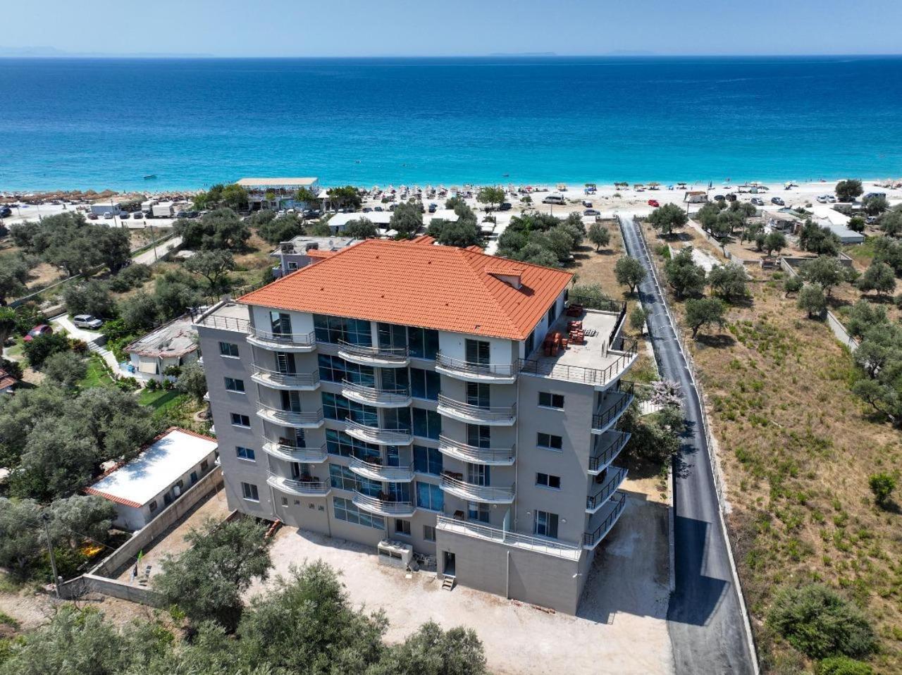 Hotel Borshi Екстериор снимка